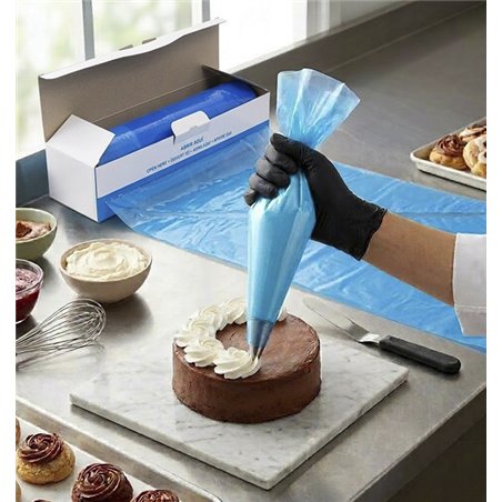 Disposable pastry bag on a roll