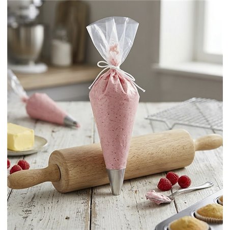 Disposable pastry bag on a roll